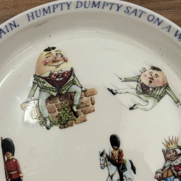 Humpty Dumpty Nursery Rhyme Children's Bowl Dish by Queen's - Picture 8 of 10
